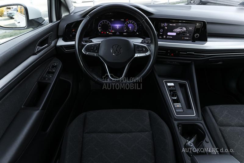 Volkswagen Golf 8 1.0 TSI Life DSG