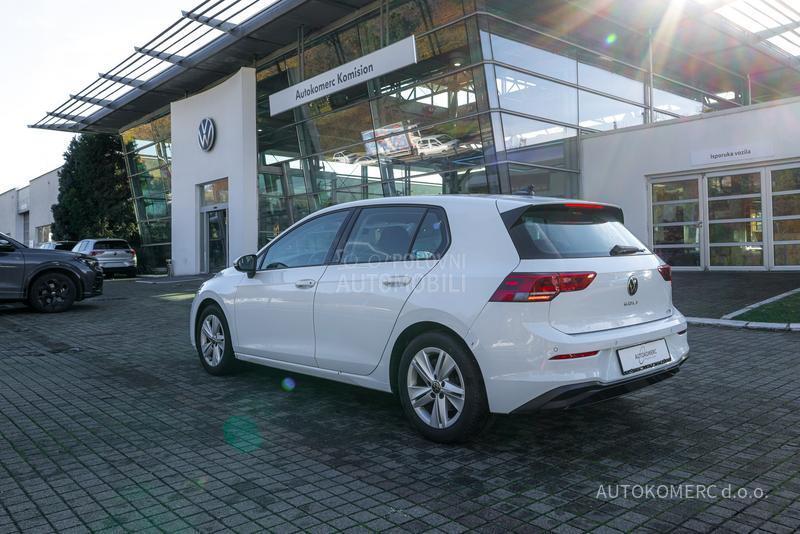 Volkswagen Golf 8 1.0 TSI Life DSG