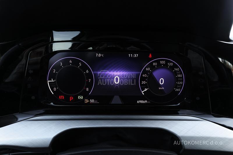 Volkswagen Golf 8 1.0 TSI Life DSG