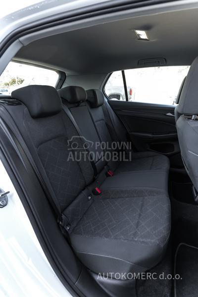 Volkswagen Golf 8 1.0 TSI Life DSG