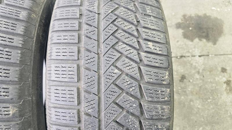 Continental 225/55 R16 Zimska