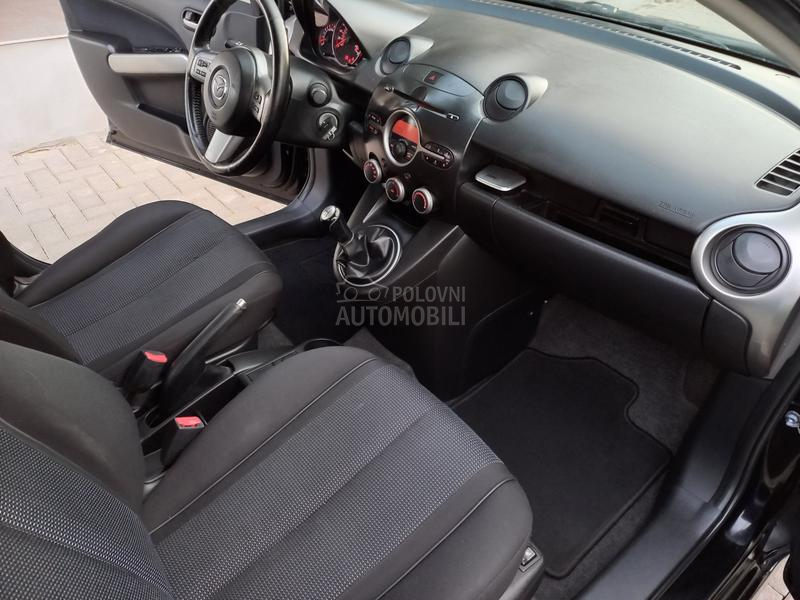 Mazda 2 1.5 NOVA CH