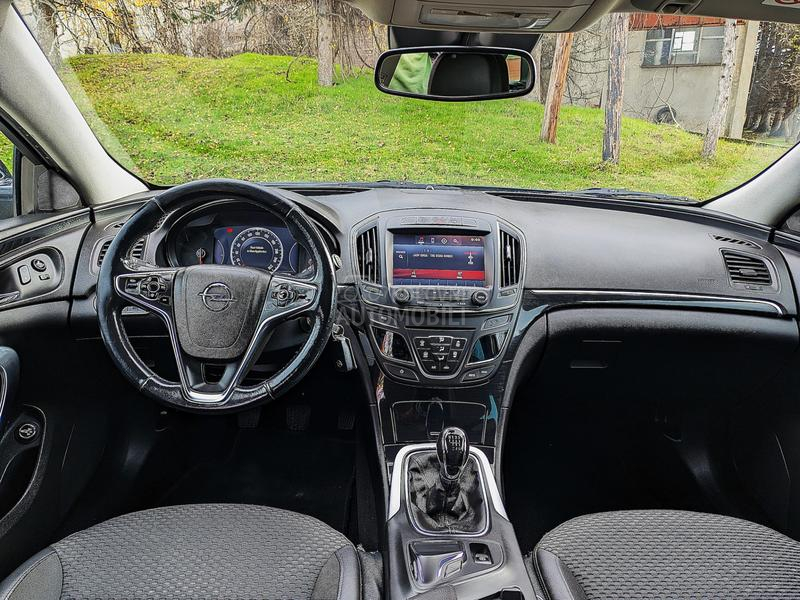 Opel Insignia 2.0 SPORTS TOURER