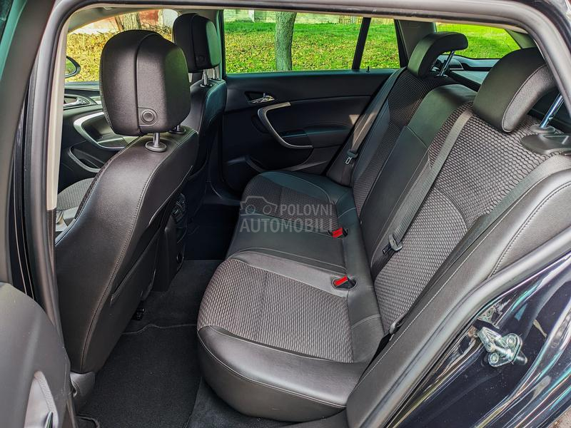 Opel Insignia 2.0 SPORTS TOURER