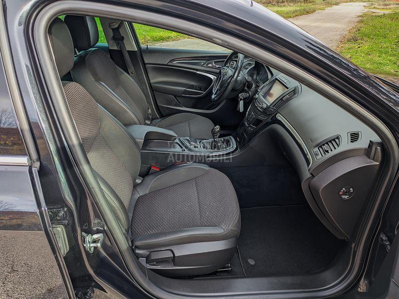 Opel Insignia 2.0 SPORTS TOURER