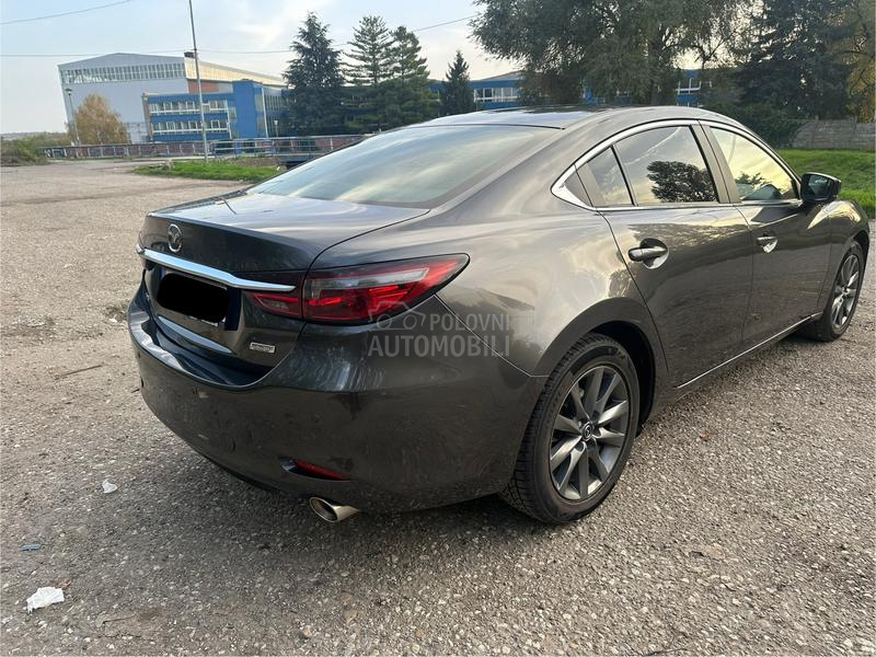 Mazda 6 