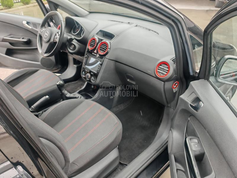 Opel Corsa D 1.2 CH