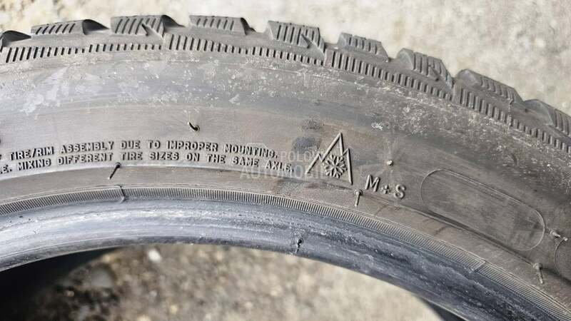 Michelin 215/45 R17 Zimska