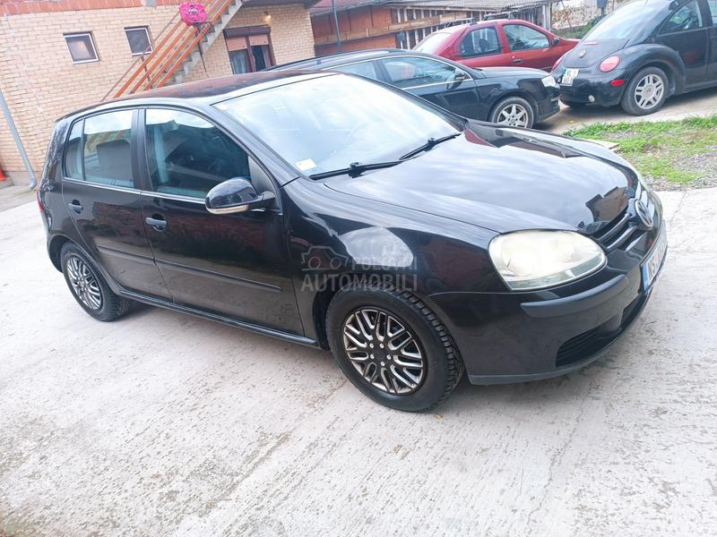 Volkswagen Golf 5 Lutkicaaa