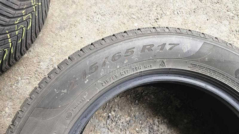 Pirelli 215/65 R17 Zimska