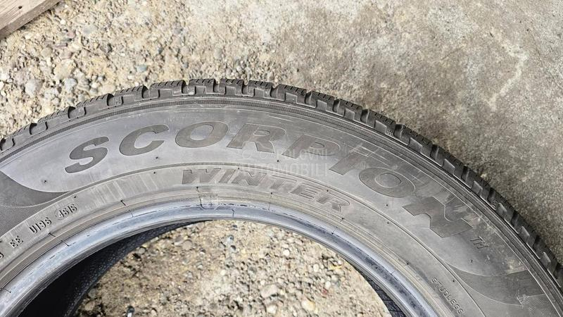 Pirelli 215/65 R17 Zimska