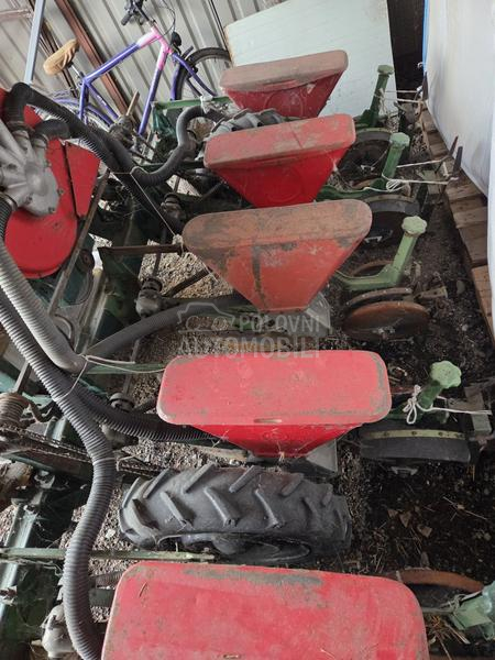 Nodet Pneumassem 5 redova