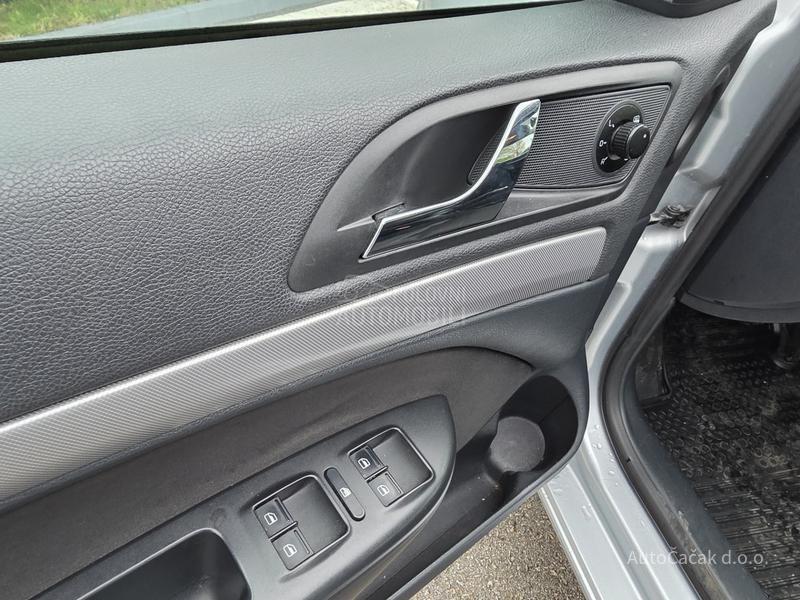 Škoda Octavia 1.6 TDI ELEGANCE