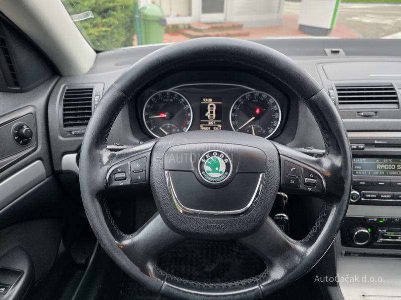 Škoda Octavia 1.6 TDI ELEGANCE