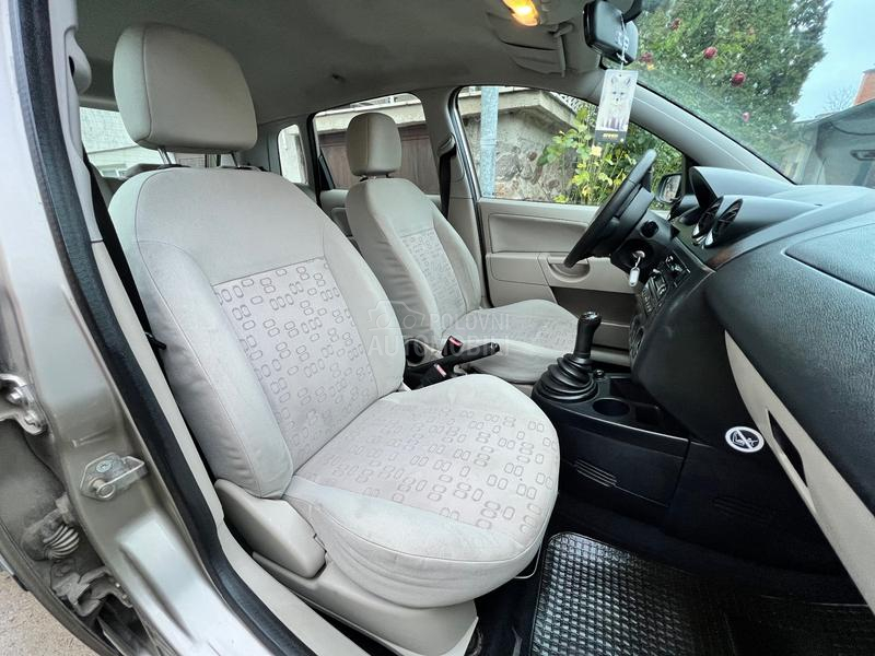 Ford Fiesta 1.3b