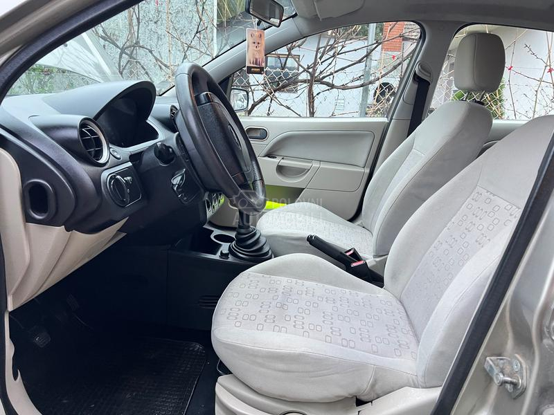 Ford Fiesta 1.3b