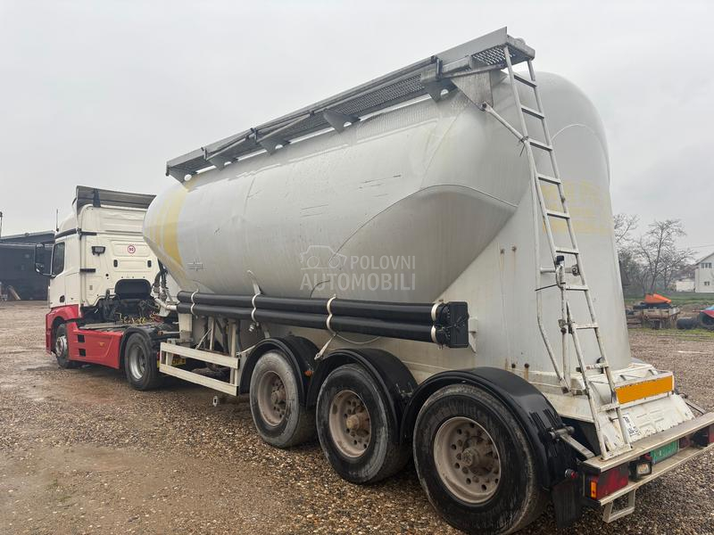 Mercedes Benz 1842 cisterna