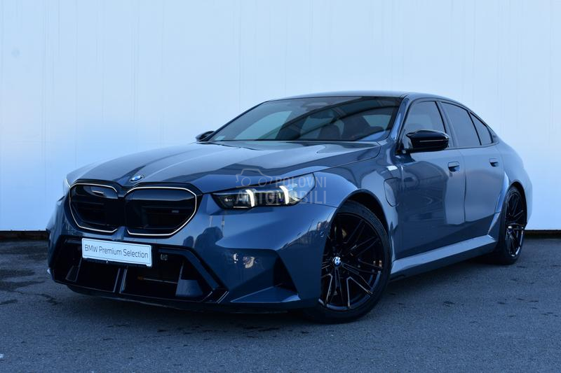 BMW M5 