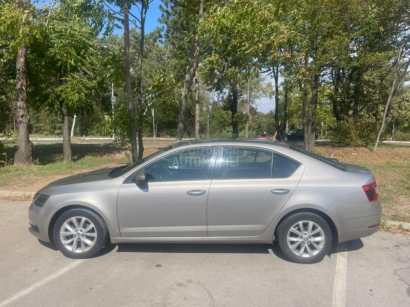Škoda Octavia 1.2 TSI A7