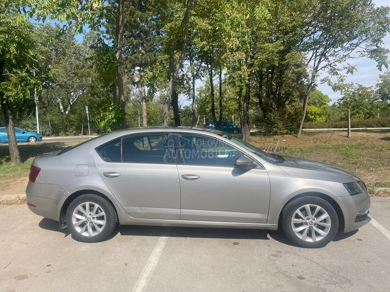 Škoda Octavia 1.2 TSI A7