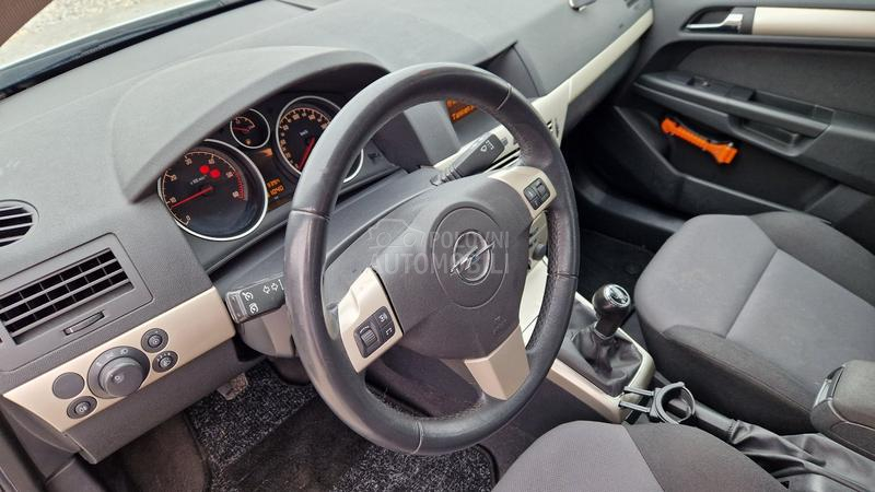 Opel Astra H 1.7 cdti
