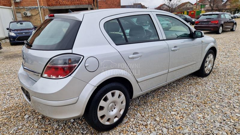 Opel Astra H 1.7 cdti