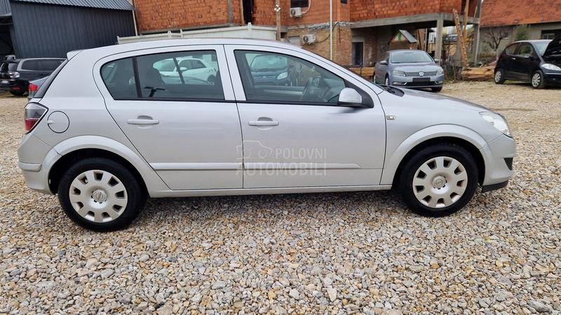 Opel Astra H 1.7 cdti