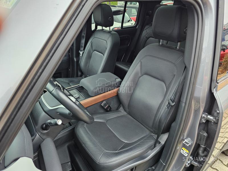 Land Rover Defender SE