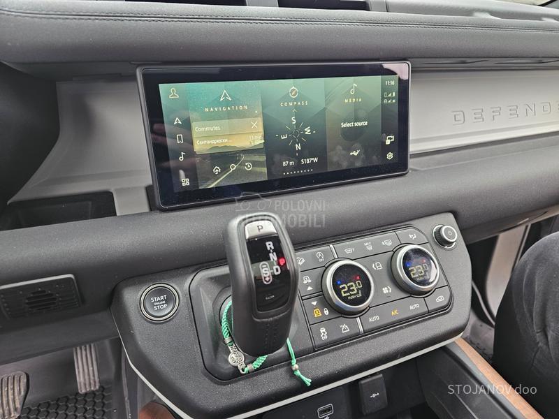 Land Rover Defender SE
