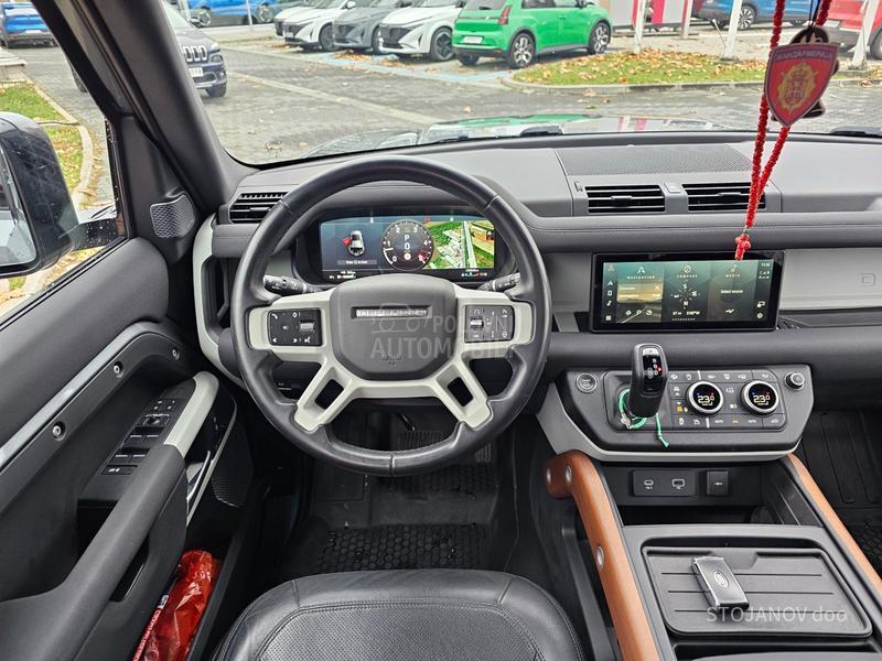 Land Rover Defender SE