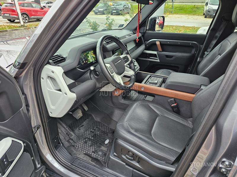 Land Rover Defender SE