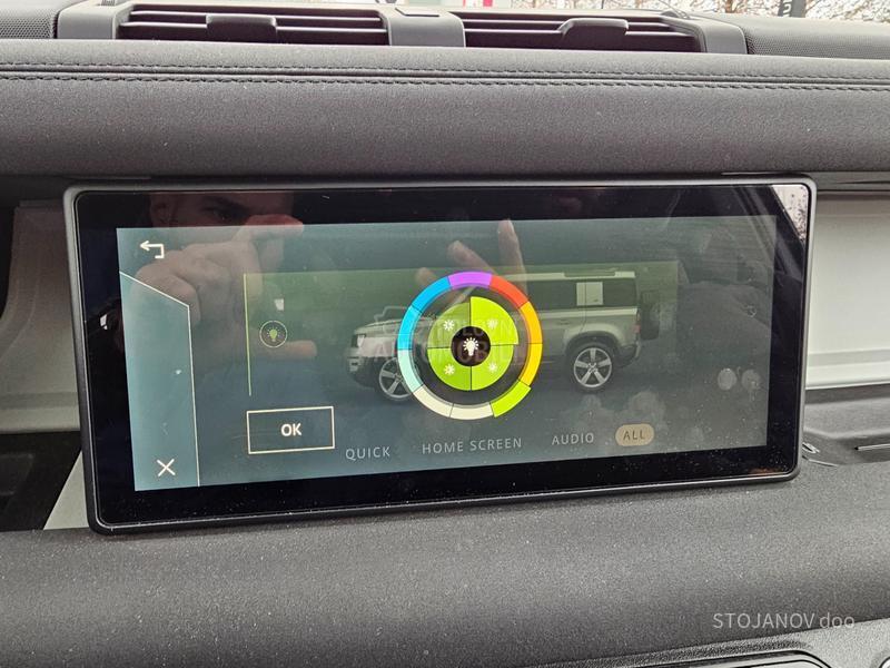 Land Rover Defender SE