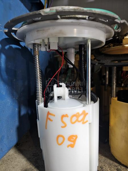 Pumpa u rezervoaru 0.9 benzin