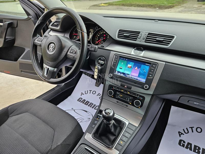 Volkswagen Passat B7 1.6 TDI HIGHLINE