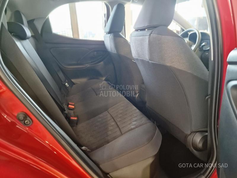 Toyota Yaris 1.5 HEV  SOL ASSIST