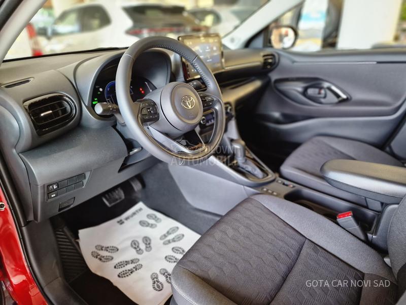 Toyota Yaris 1.5 HEV  SOL ASSIST