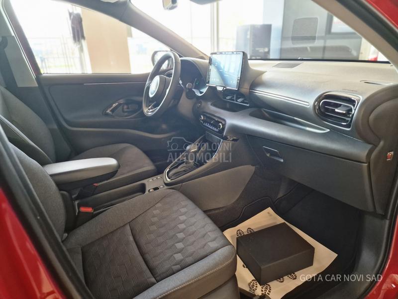 Toyota Yaris 1.5 HEV  SOL ASSIST