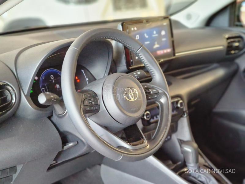 Toyota Yaris 1.5 HEV  SOL ASSIST