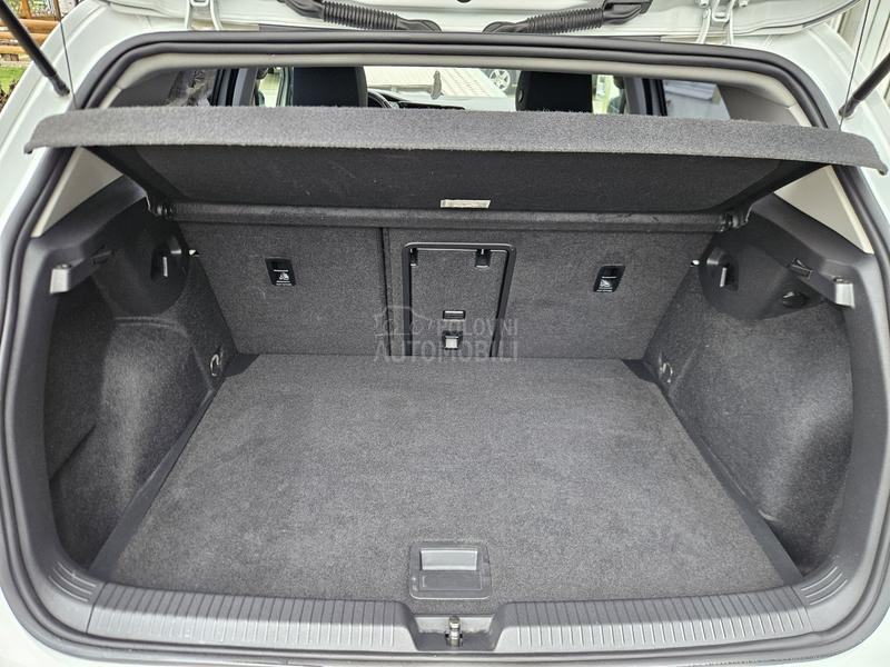 Volkswagen Golf 8 2.0 TDI HIGHLINE
