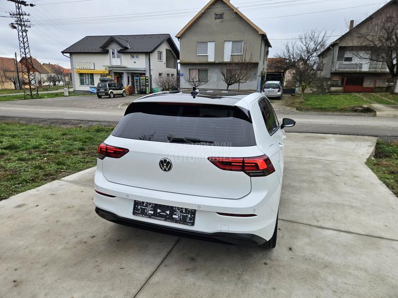Volkswagen Golf 8 2.0 TDI HIGHLINE