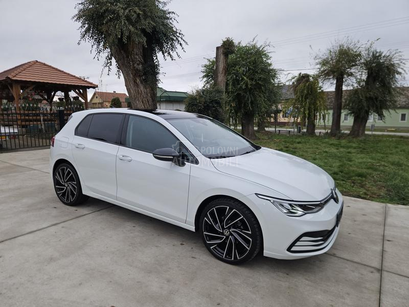Volkswagen Golf 8 2.0 TDI HIGHLINE