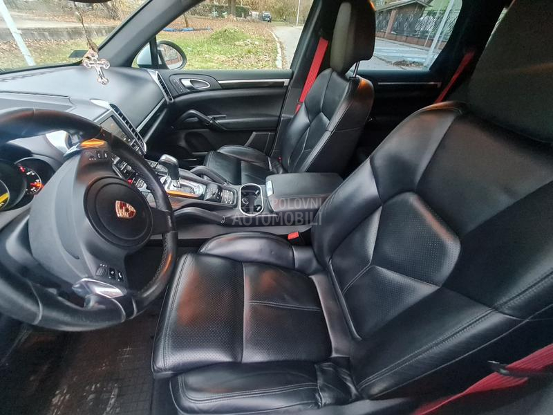 Porsche Cayenne 