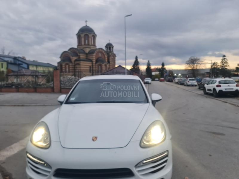 Porsche Cayenne 