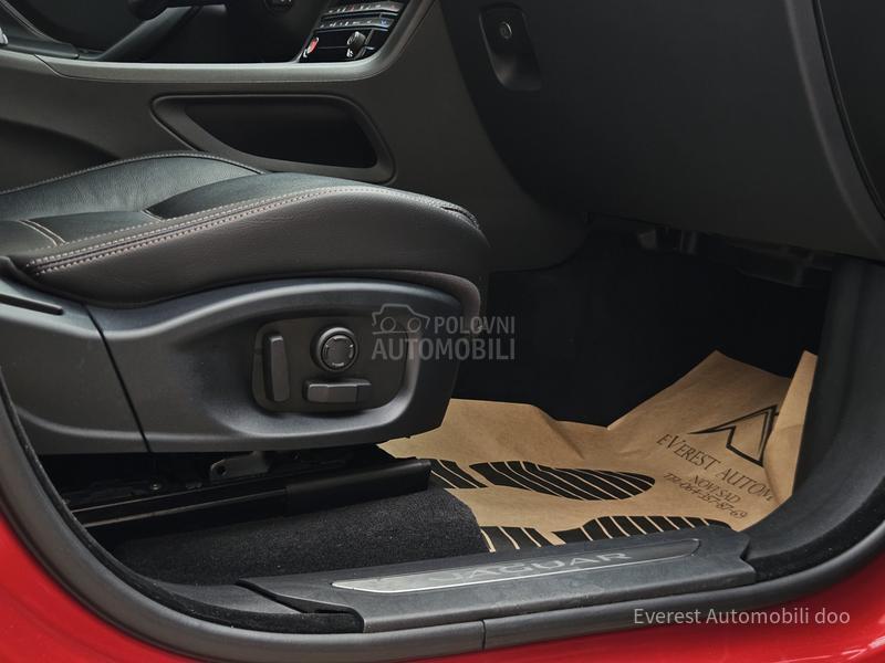 Jaguar F pace 2.0D/AWD/VIRT/MEM