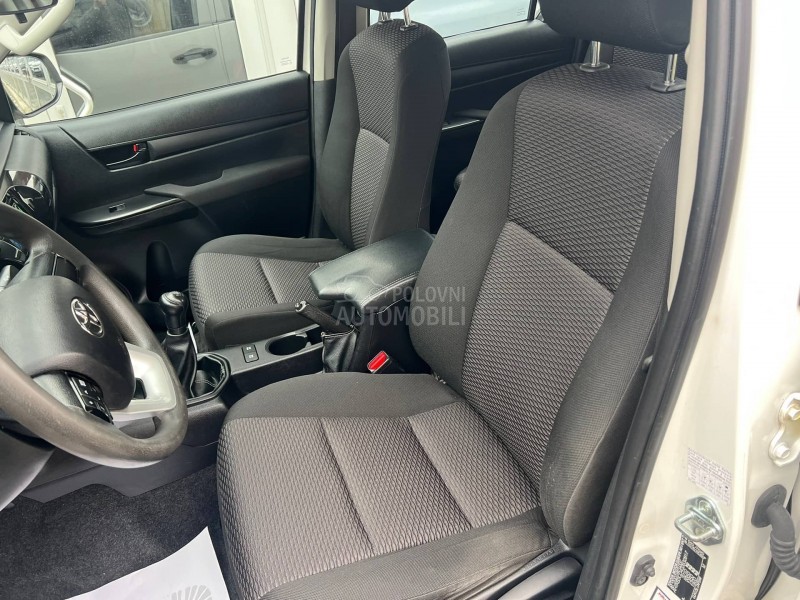 Toyota Hilux 2.4D4D
