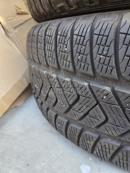 Pirelli 235/55 R19 Zimska