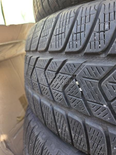 Pirelli 235/55 R19 Zimska