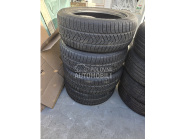 Pirelli 235/55 R19 Zimska
