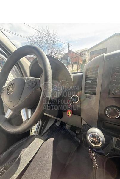 Mercedes Benz Sprinter 