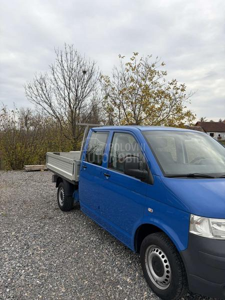 Volkswagen Transporter T5 2.5 TDI
